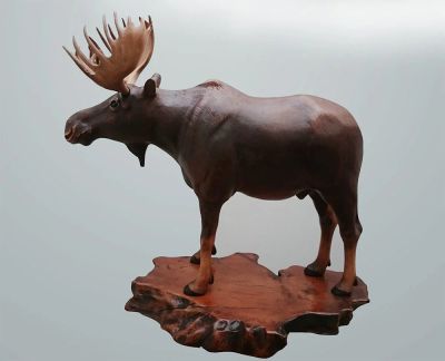 Лот: 12878725. Фото: 1. статуэтка Лось из дерева. Фигурки, статуэтки