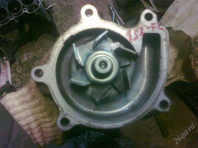 Лот: 2476530. Фото: 1. toyota vitz scp10 1sz-fe помпа. Другое (автозапчасти)