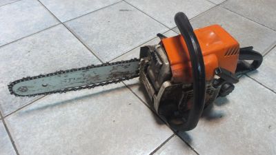 Лот: 4515298. Фото: 1. Продам бензопилу Stihl MS180... Бензо-, мотоинструмент