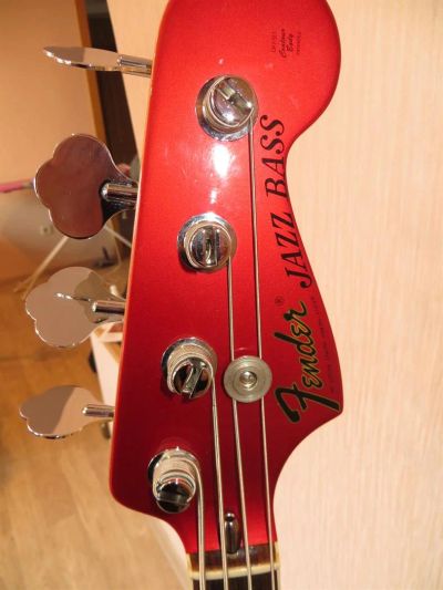 Лот: 3943207. Фото: 1. Fender FSR Jazz Bass 70 RI USA. Гитары