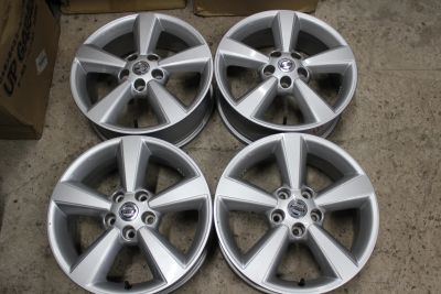 Лот: 19617550. Фото: 1. Диски оригинал Nissan X-Trail... Диски