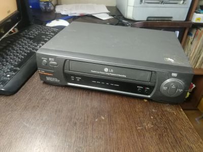 Лот: 18212330. Фото: 1. Проигрыватель VHS LG. Видеомагнитофоны