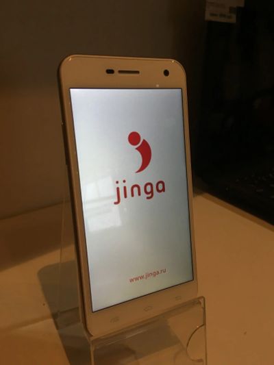 Лот: 14129604. Фото: 1. Смартфон Jinga basco m500 4g т1949. Смартфоны