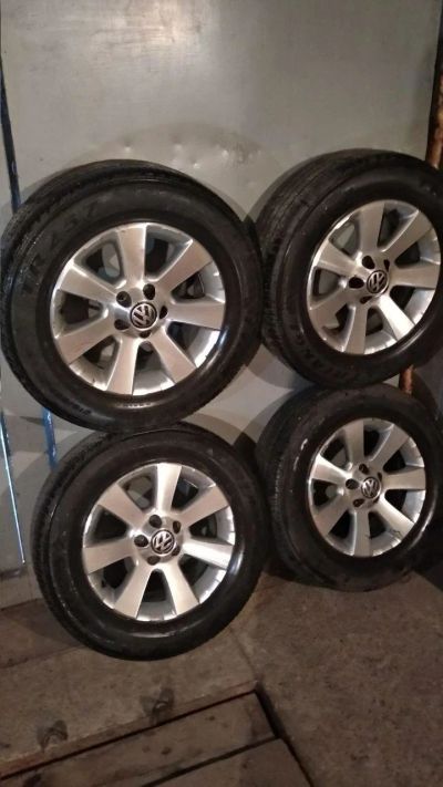 Лот: 15852504. Фото: 1. комплект колес от VW Tiguan литье... Шины на дисках