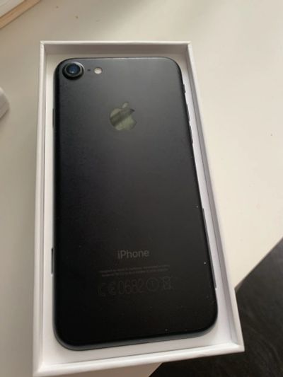 Лот: 14374646. Фото: 1. Iphone 7-128 оригинал. Смартфоны