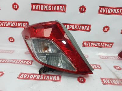 Лот: 20898888. Фото: 1. Фонарь Toyota Vitz NSP130 1NR-FE... Кузов