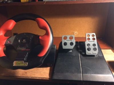 Лот: 9704785. Фото: 1. Игровой руль Logitech Formula... Рули, джойстики