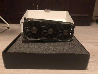 Лот: 13010334. Фото: 1. Zotac GeForce GTX 1070 AMP Extreme. Видеокарты