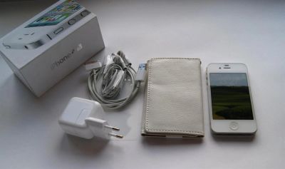 Лот: 3303700. Фото: 1. iphone 4s, sim free, 16 Гб + чехол... Смартфоны