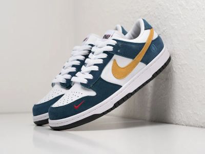 Лот: 24977176. Фото: 1. Кроссовки Kasina x Nike SB Dunk... Кеды, кроссовки, слипоны