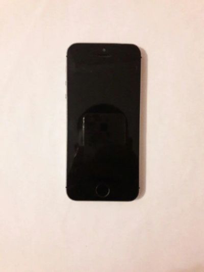 Лот: 9473102. Фото: 1. iPhone 5s. Смартфоны