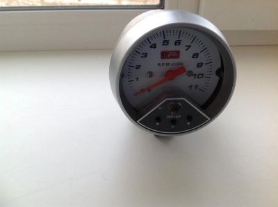 Лот: 3844515. Фото: 1. Тахометр с отсечкой Auto Gauge. Детали тюнинга