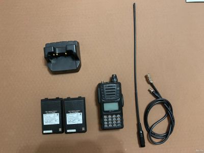 Лот: 16702105. Фото: 1. Радиостанция yaesu vx-177. Рации, радиостанции