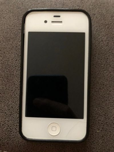 Лот: 18379638. Фото: 1. Iphone 4S. Смартфоны