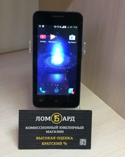 Лот: 11600178. Фото: 1. Смартфон Fly FS407 Stratus 6... Смартфоны
