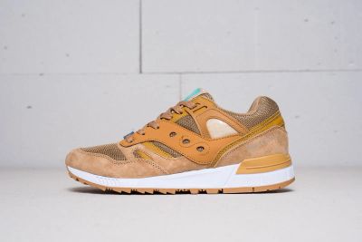 Лот: 11618347. Фото: 1. Кроссовки Saucony Grid SD. Кеды, кроссовки, слипоны