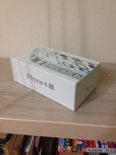 Лот: 8448935. Фото: 1. iphone 4s 8Gb (RFB). Смартфоны