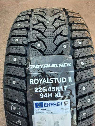 Лот: 25897268. Фото: 1. 225/45 R17 94H Royal Black Stud... Шины