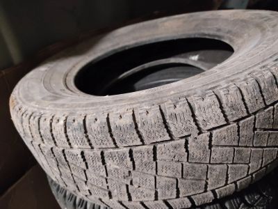 Лот: 17123056. Фото: 1. Bridgestone Blizzak 185/70/14... Шины