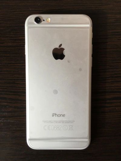 Лот: 6301195. Фото: 1. iPhone 6 silver 16 Gb. Смартфоны