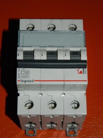 Лот: 8244358. Фото: 1. Автоматический выключатель Legrand... Автоматы, пакетники, предохранители