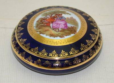 Лот: 16701786. Фото: 1. Limoges шкатулка фарфоровая винтажная... Другое (антиквариат)