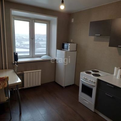 Лот: 21023931. Фото: 1. Сдам 1-комн. кв. 36 кв.м. Емельяново... Квартиры, студии