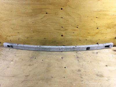 Лот: 18529588. Фото: 1. Усилитель бампера Nissan Wingroad... Кузов
