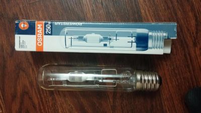 Лот: 4514589. Фото: 1. Металлогалогенная лампа OSRAM... Другое освещение