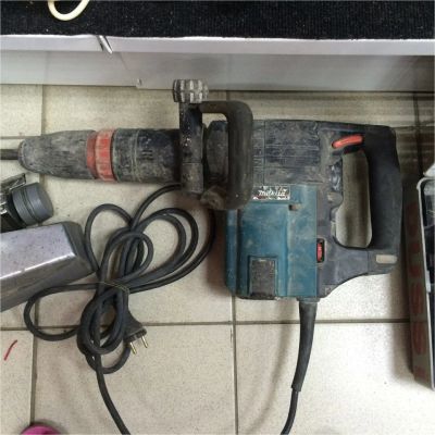 Лот: 8206708. Фото: 1. Отбойный молоток Makita HM 1202... Электроинструмент