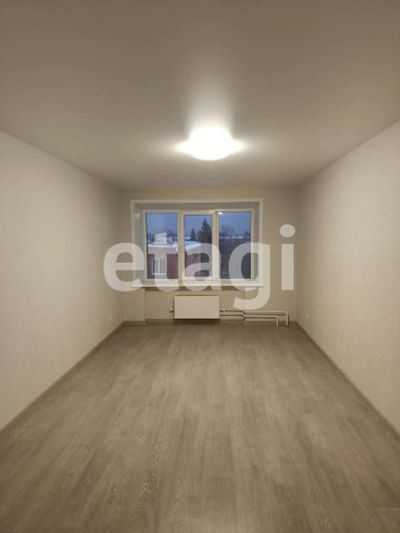 Лот: 25296210. Фото: 1. 2-комн. квартира , посёлок городского... Квартиры, студии