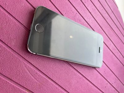 Лот: 17212519. Фото: 1. iPhone 5s (обмен на андроид). Смартфоны