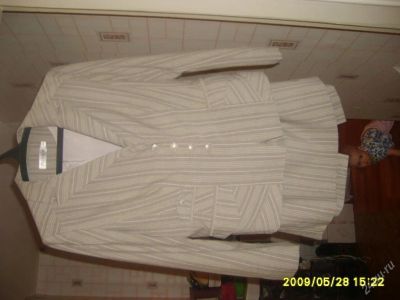 Лот: 70003. Фото: 1. Женский костюм. Пиджаки, жакеты, жилеты