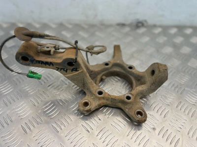 Лот: 22459317. Фото: 1. поворотный кулак Suzuki Grand... Другое (автозапчасти)