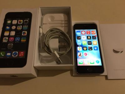 Лот: 8799796. Фото: 1. iPhone 5s Space Gray 32 Gb A1533. Смартфоны