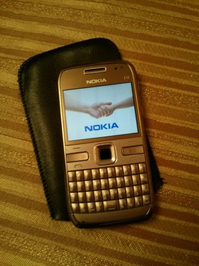Лот: 4922171. Фото: 1. Nokia E72. Смартфоны