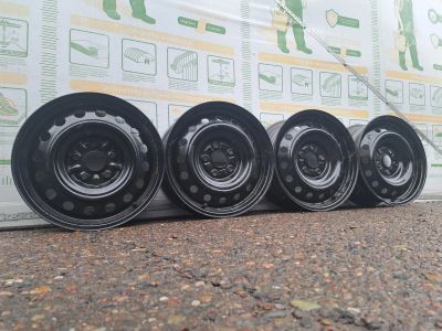 Лот: 25899882. Фото: 1. Комплект Оригинальных Заводских... Диски