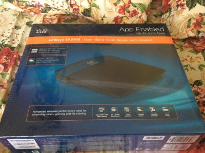 Лот: 5463648. Фото: 1. Маршрутизатор Linksys EA2700... Маршрутизаторы (роутеры)