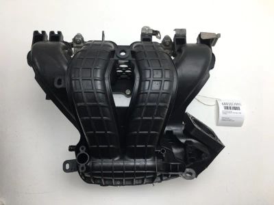 Лот: 22634955. Фото: 1. Коллектор впускной Mitsubishi... Двигатель и элементы двигателя