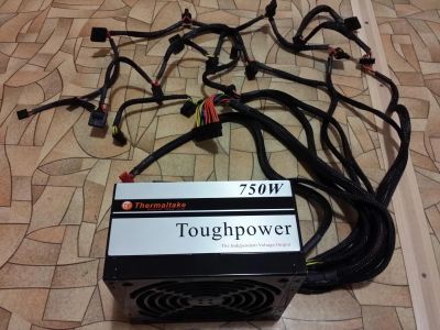 Лот: 6484938. Фото: 1. Блок питания Thermaltake Toughpower... Корпуса, блоки питания