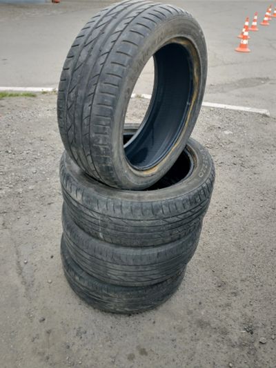Лот: 19013446. Фото: 1. Летние шины 215/50 r17. Шины