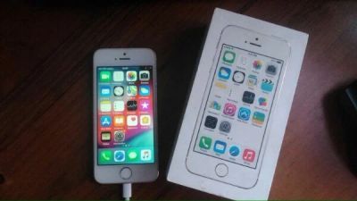 Лот: 15579542. Фото: 1. Iphone 5s 16. Смартфоны