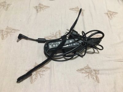 Лот: 12739674. Фото: 1. Блок питания от ноутбука Lenovo... Зарядные устройства, блоки питания для бытовой техники