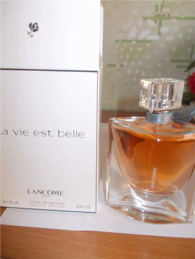Лот: 8908451. Фото: 1. La Vie Est Belle Eau de Parfum... Женская парфюмерия