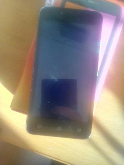 Лот: 10006718. Фото: 1. Смартфон Lenovo a2016a40. Смартфоны