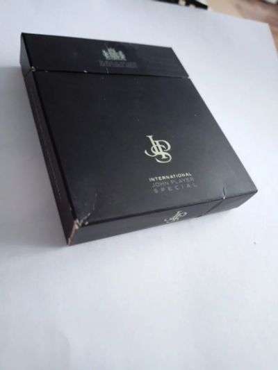 Лот: 25413496. Фото: 1. Пустая пачка от сигарет. Другое (коллекционирование, моделизм)
