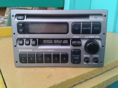 Лот: 4003003. Фото: 1. CD магнитола. Автомагнитолы