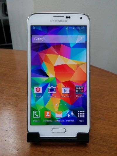 Лот: 4917758. Фото: 1. Samsung Galaxy S5 [White] SM-G900F... Смартфоны
