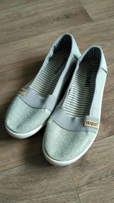 Лот: 11851444. Фото: 1. Тапочки. Балетки