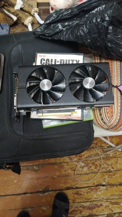 Лот: 17166104. Фото: 1. Видеокарта Sapphire Radeon RX... Видеокарты